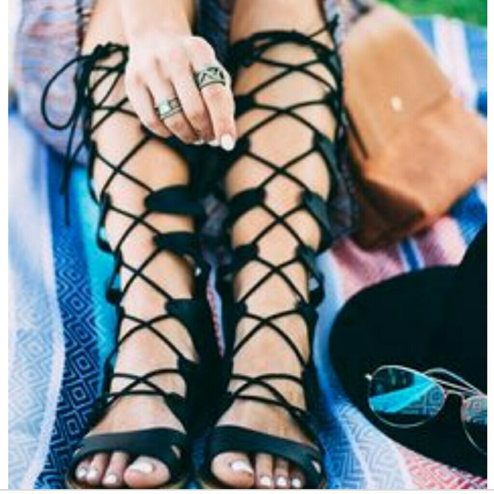 Mossimo Lizzy Gladiator Sandal•"FUN"- RAISE - her